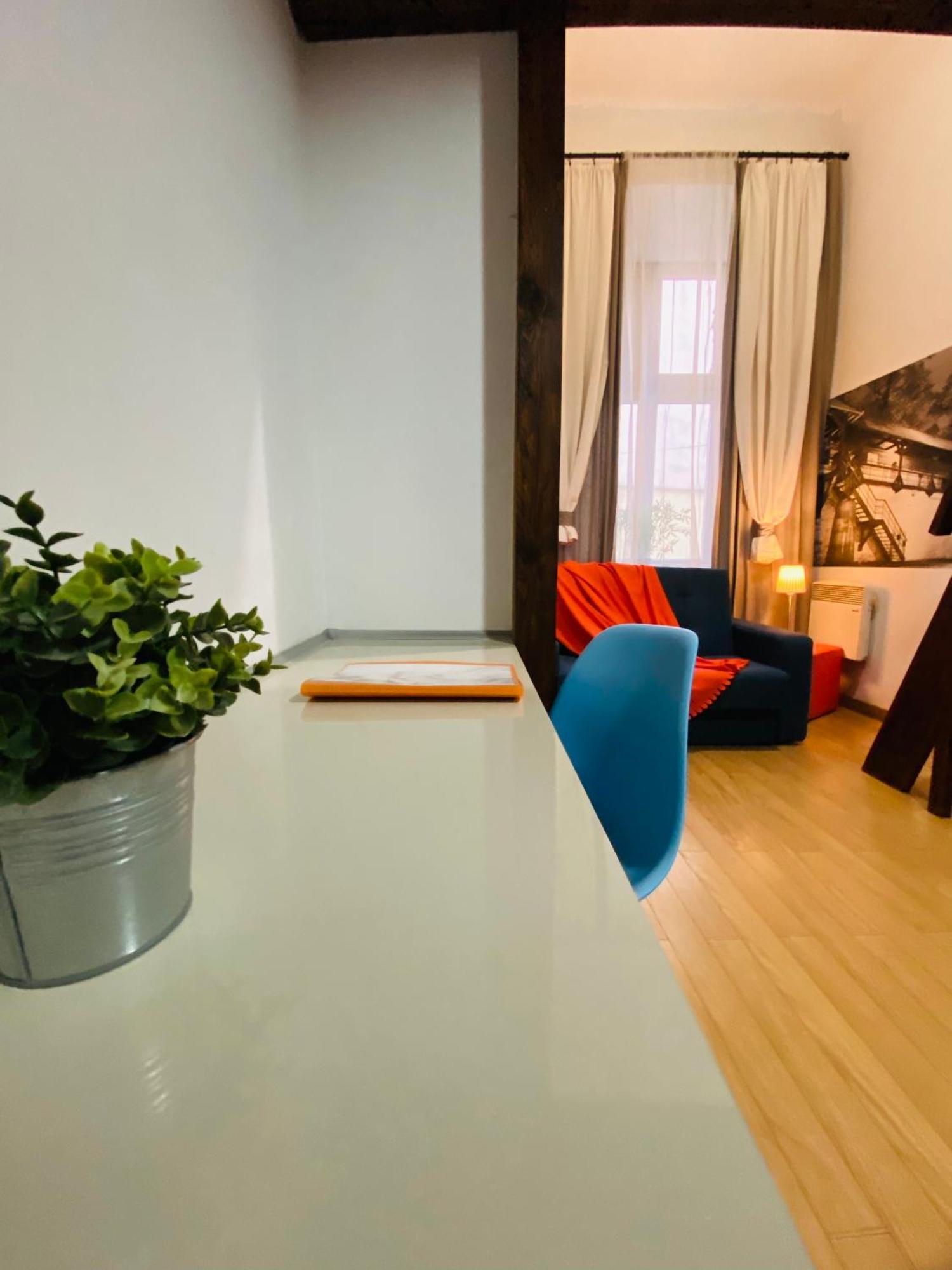 Krakow Apartments & Rooms Экстерьер фото