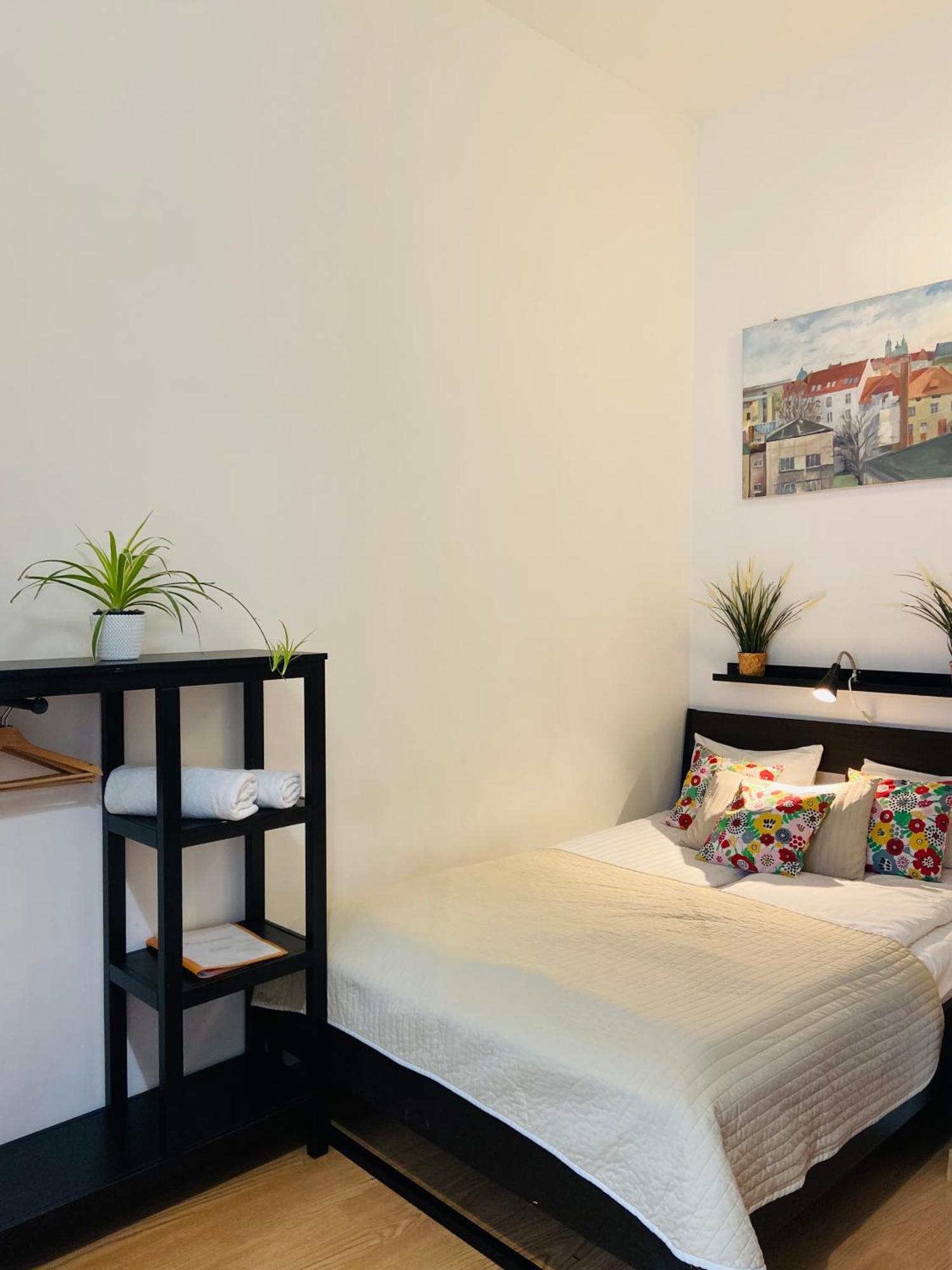 Krakow Apartments & Rooms Экстерьер фото